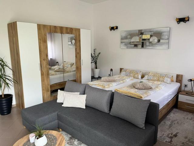 Apartman Laura Dramalj Rom bilde