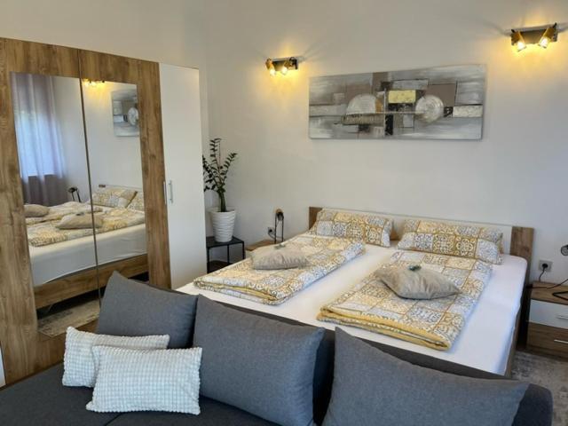 Apartman Laura Dramalj Rom bilde