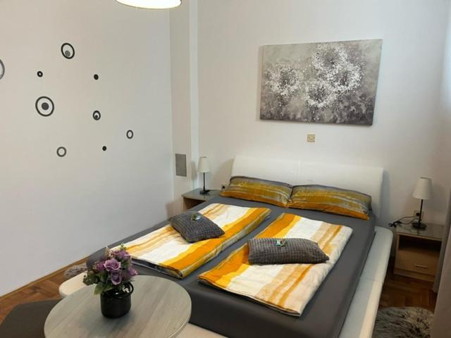Apartman Laura Dramalj Rom bilde